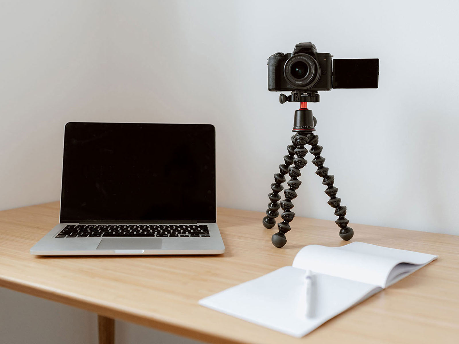 Flash Sale Hacks: How to Score the Best Deals Before They Sell Out