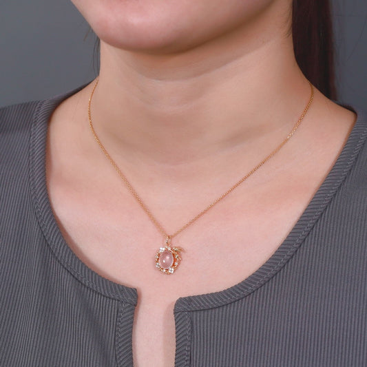 New Chinese Style New Egg-shaped Natural Powder Crystal Pendant Necklace