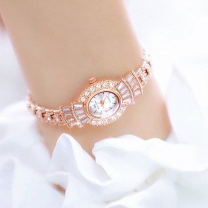 Mid-ancient Elegantquality-hand Women's Watch