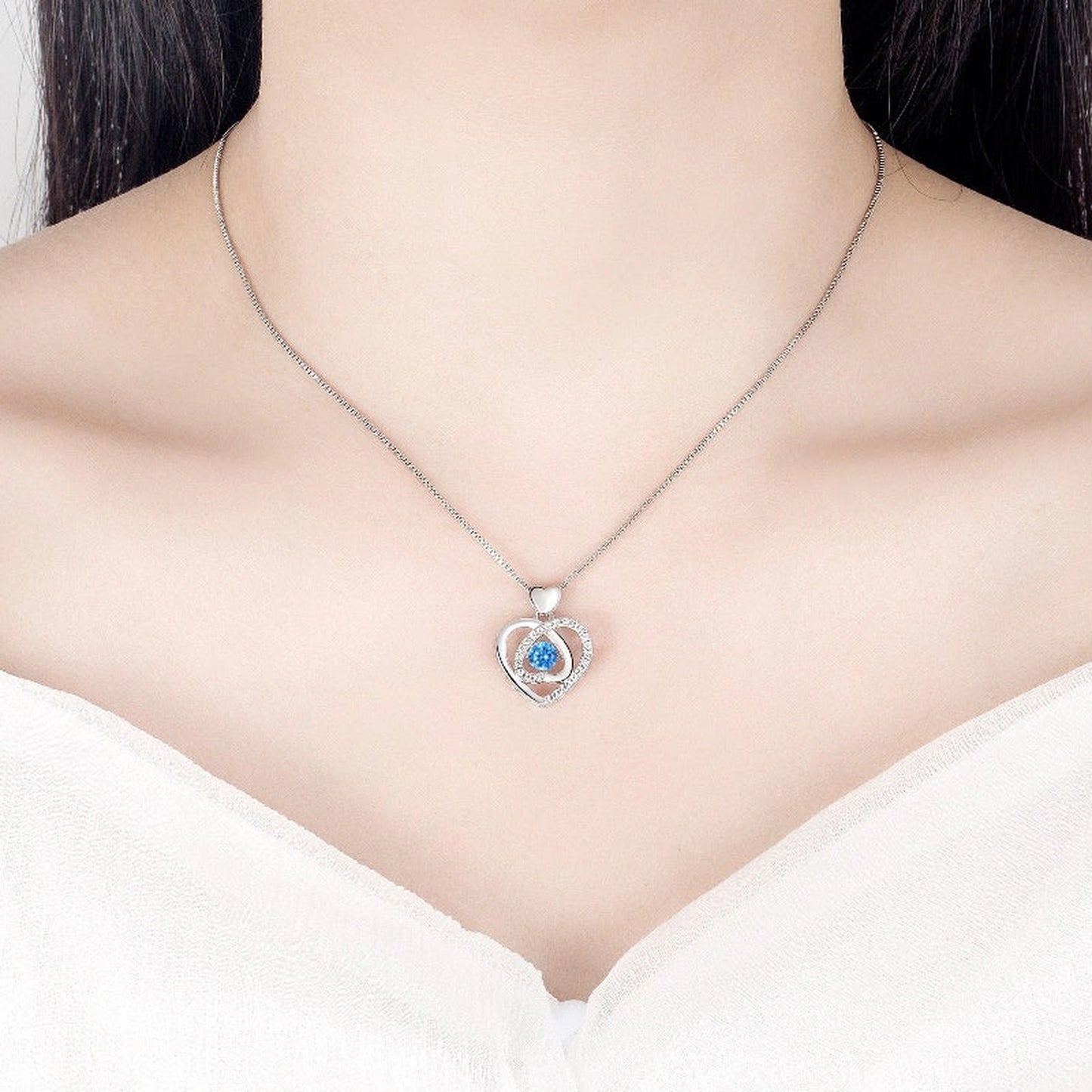 Beating Heart Necklace Light Extravagant Love Heart Ocean Heart Clavicle Chain Jewelry Suit