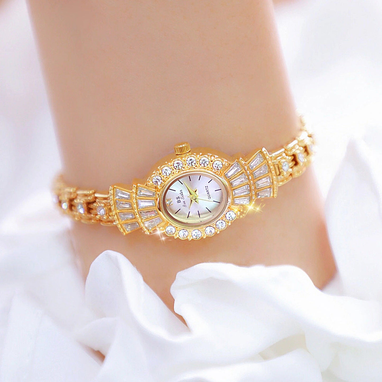 Mid-ancient Elegantquality-hand Women's Watch