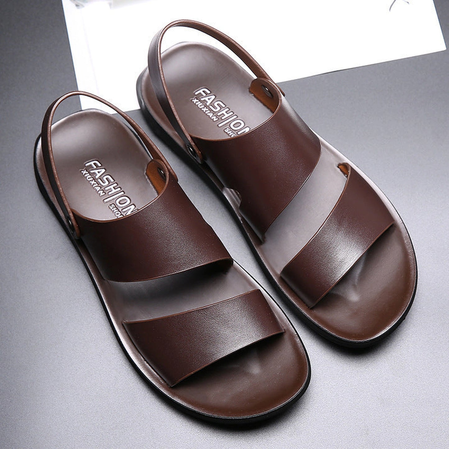 Men's Casual Beach Shoes With Soft Sole And Anti Slip Function